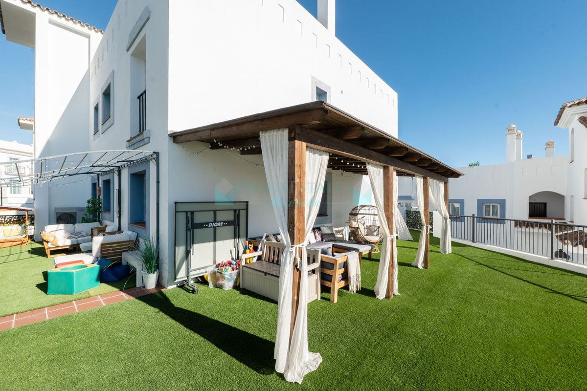 Ground Floor Apartment for sale in El Paraiso, Estepona