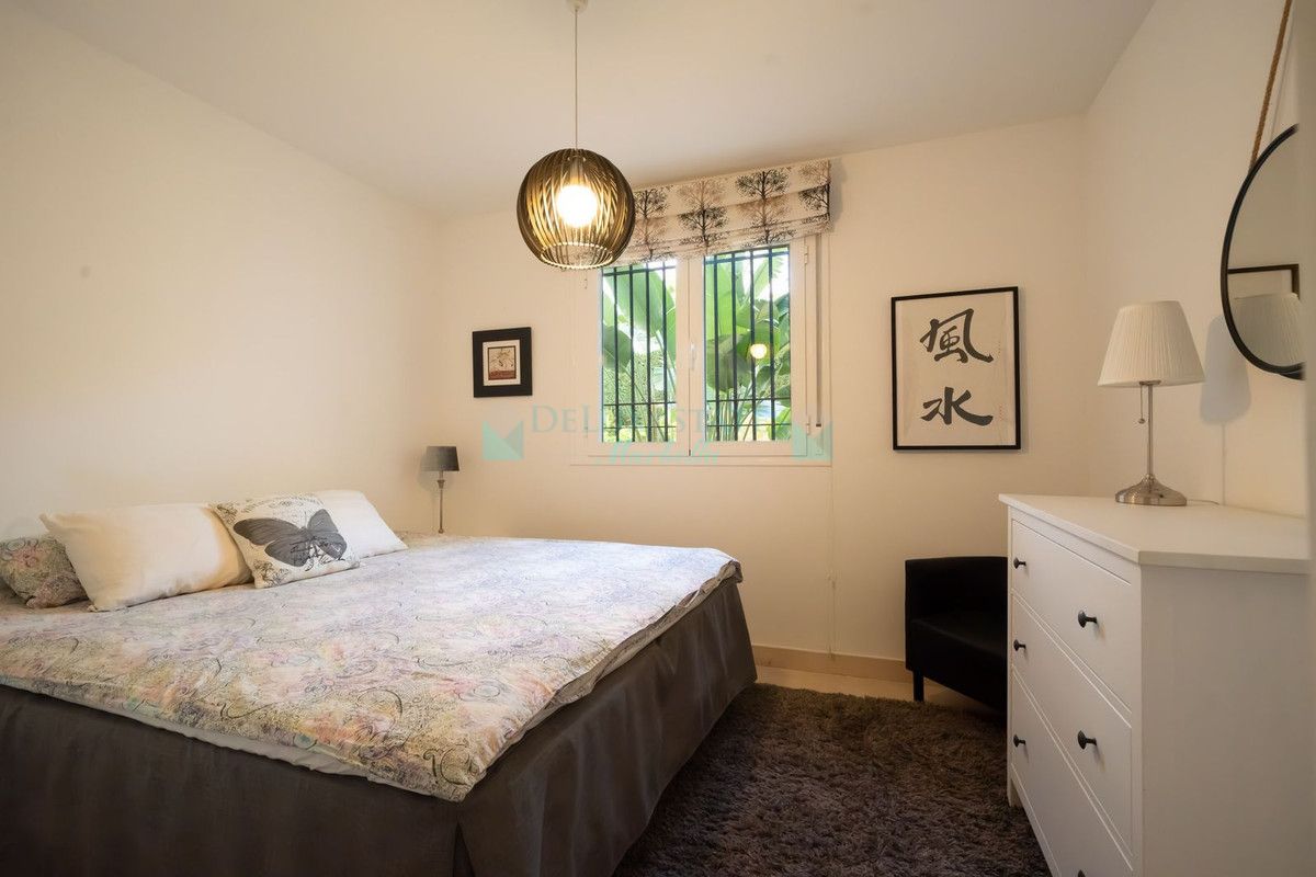 Ground Floor Apartment for sale in Los Arqueros, Benahavis