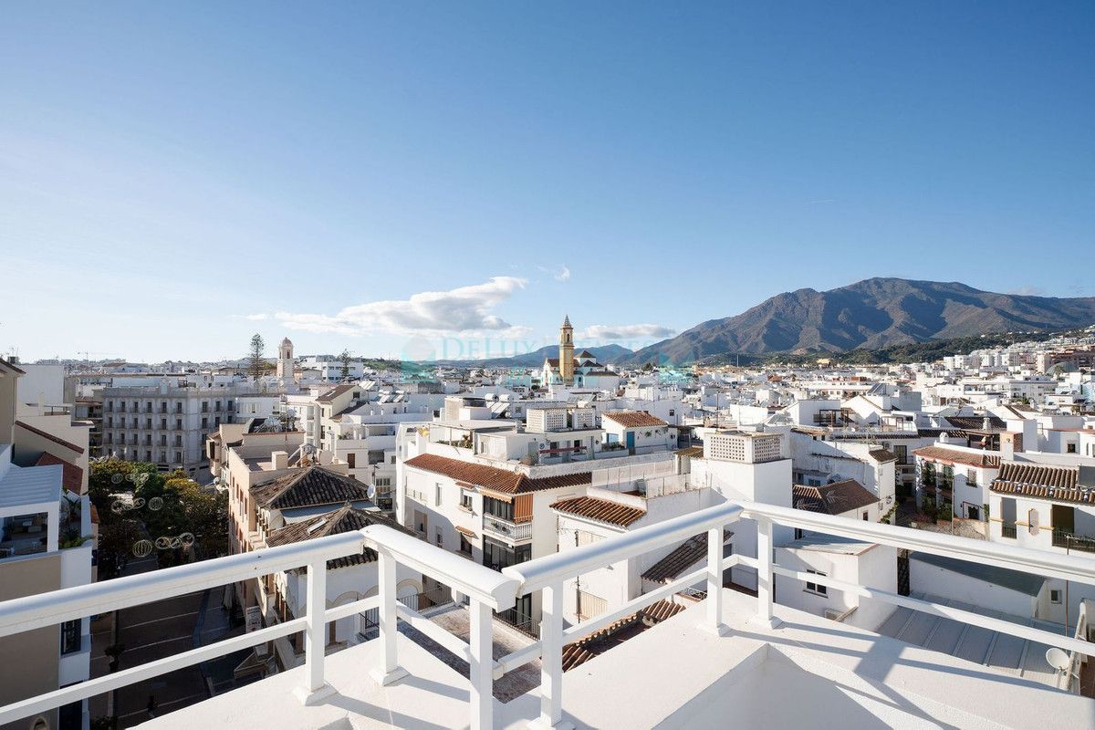 Penthouse for sale in Estepona