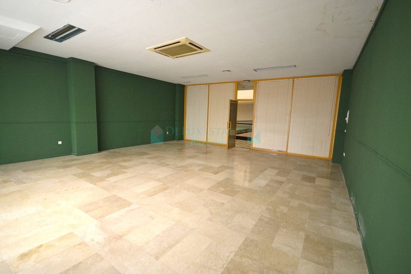 Office for sale in Marbella - Puerto Banus