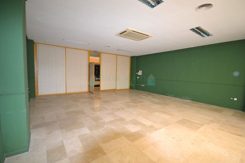 Office for sale in Marbella - Puerto Banus