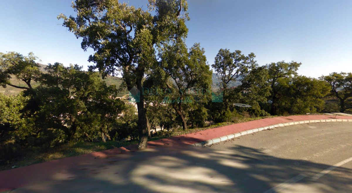 Residential Plot for sale in La Mairena, Marbella East