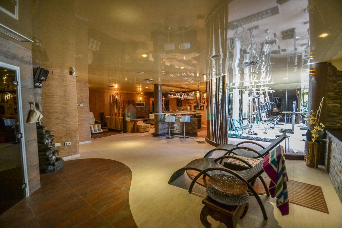 Villa for sale in Los Altos de los Monteros, Marbella East