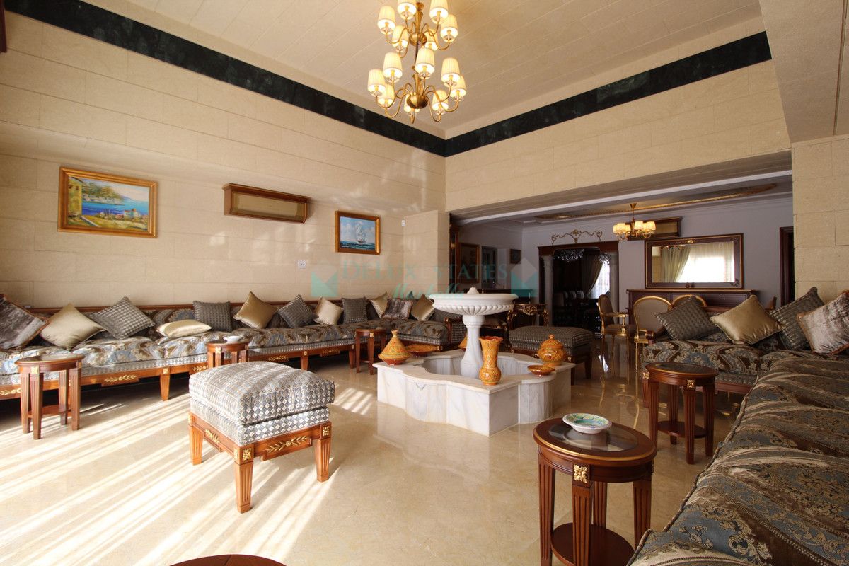 Villa for sale in Guadalmina Baja, San Pedro de Alcantara