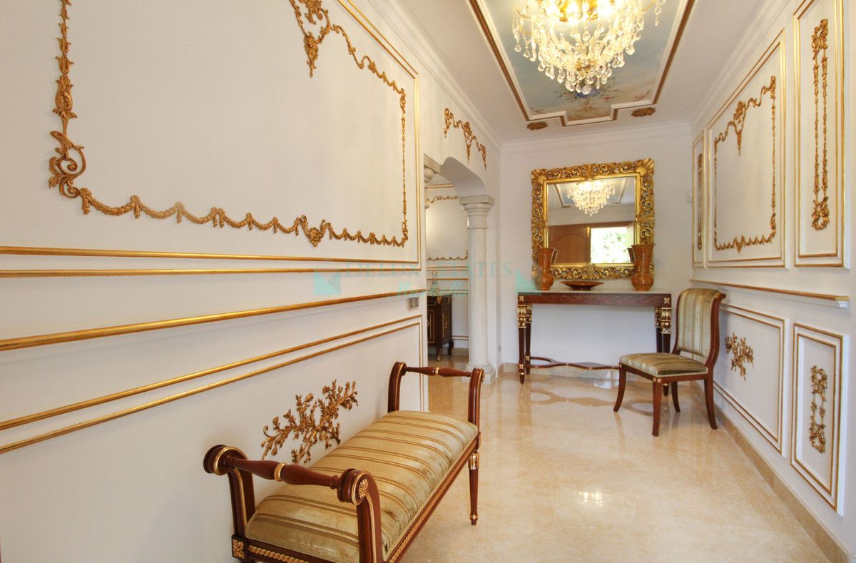 Villa for sale in Guadalmina Baja, San Pedro de Alcantara