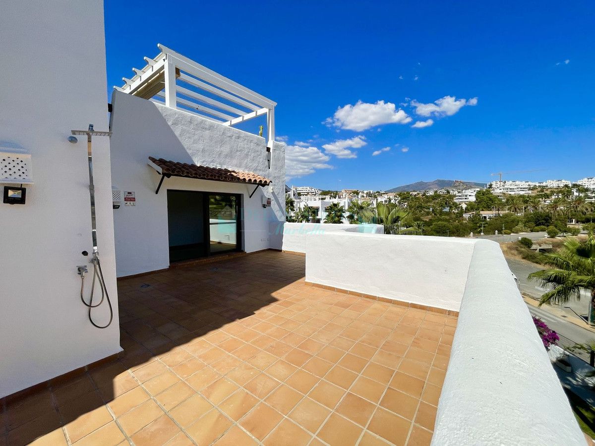 Apartment for sale in New Golden Mile, Estepona