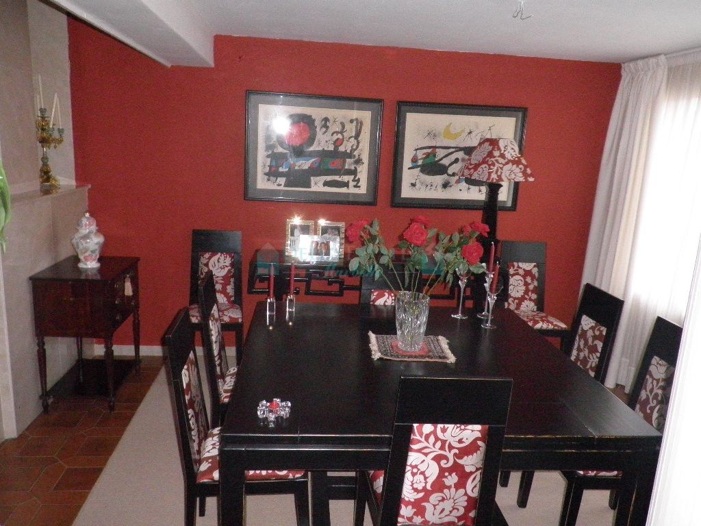 Villa for rent in Estepona