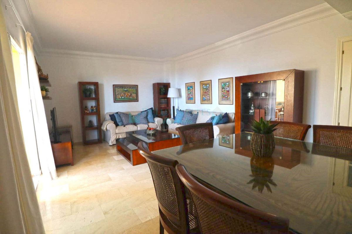 Ático en alquiler en Estepona