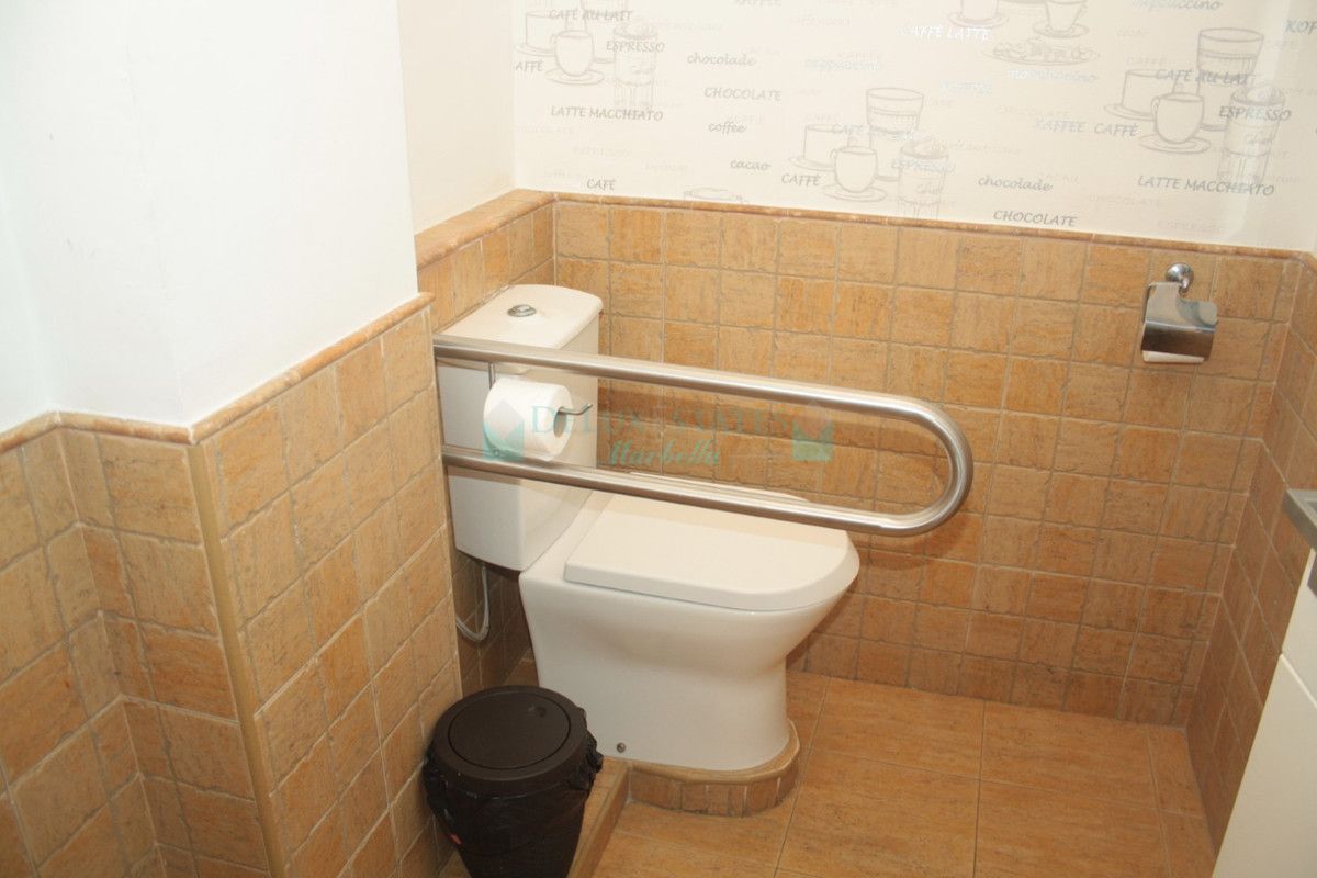 Restaurant for sale in Estepona