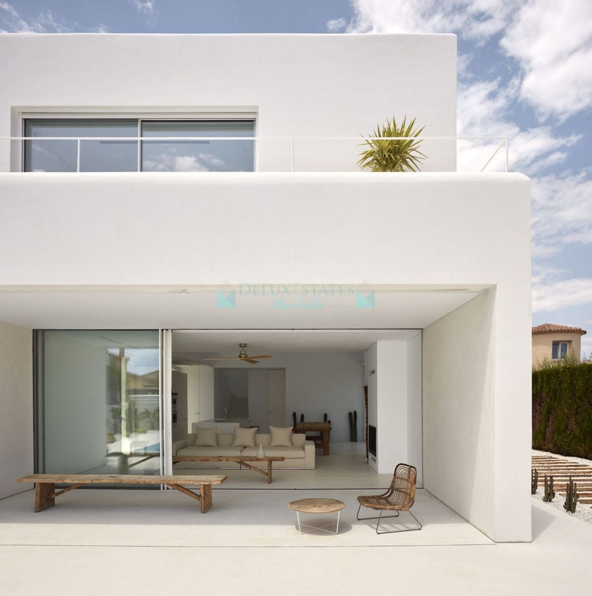 Villa for sale in Valle Romano, Estepona