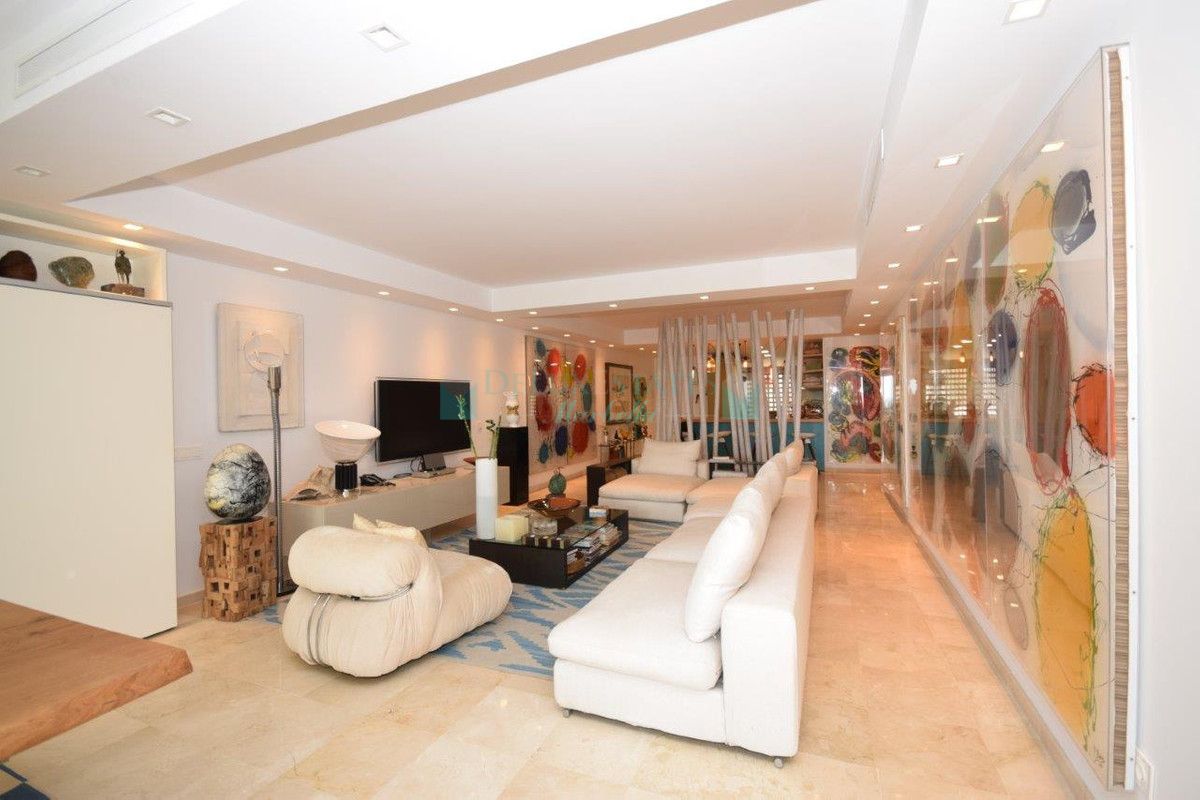 Apartment for sale in Costalita, Estepona