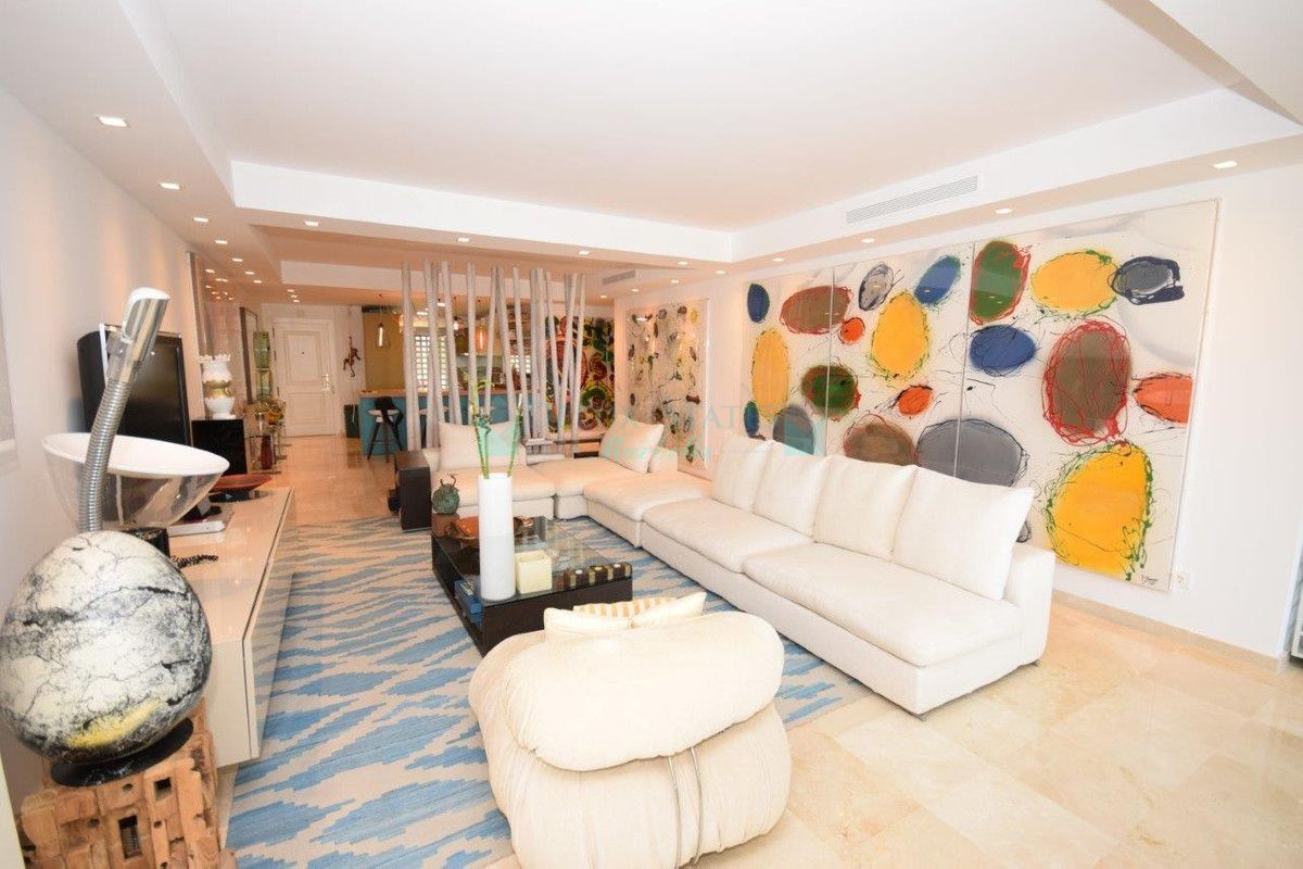 Apartment for sale in Costalita, Estepona