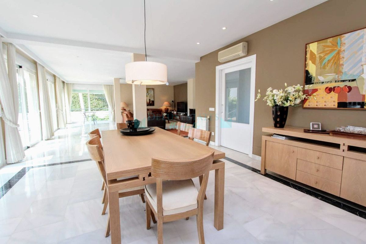 Villa for sale in San Pedro de Alcantara