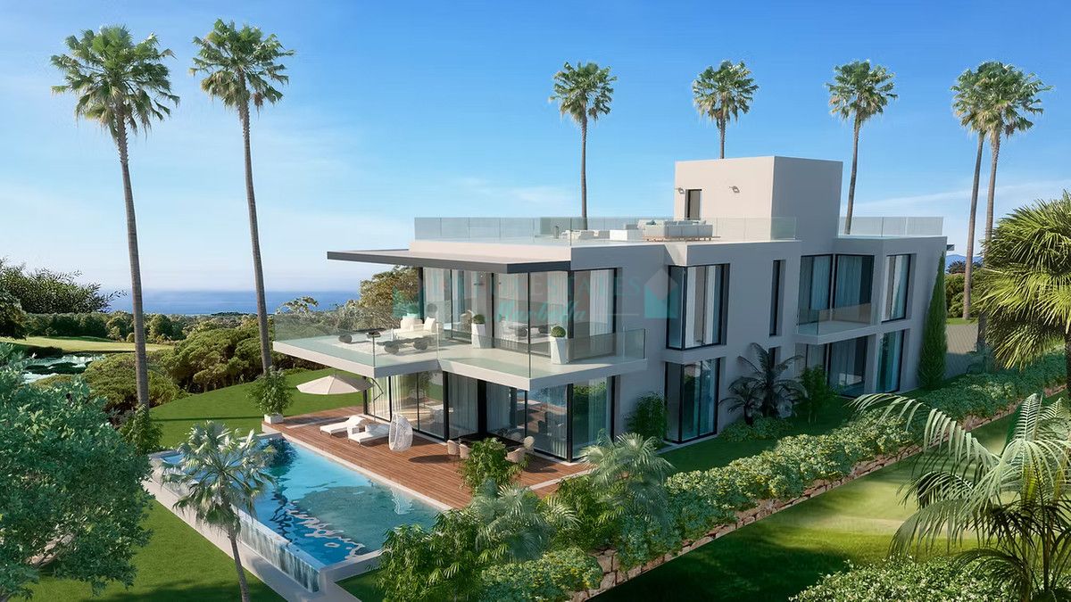 Villa for sale in Cabopino, Marbella East