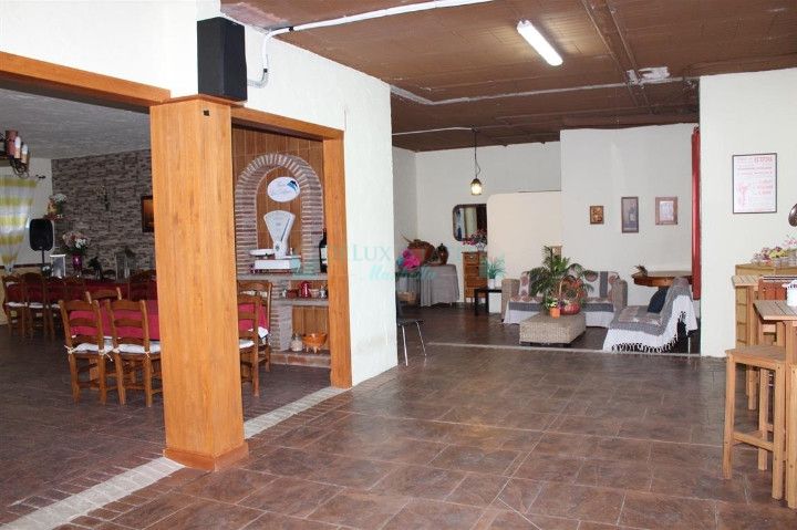 Restaurant for sale in Estepona