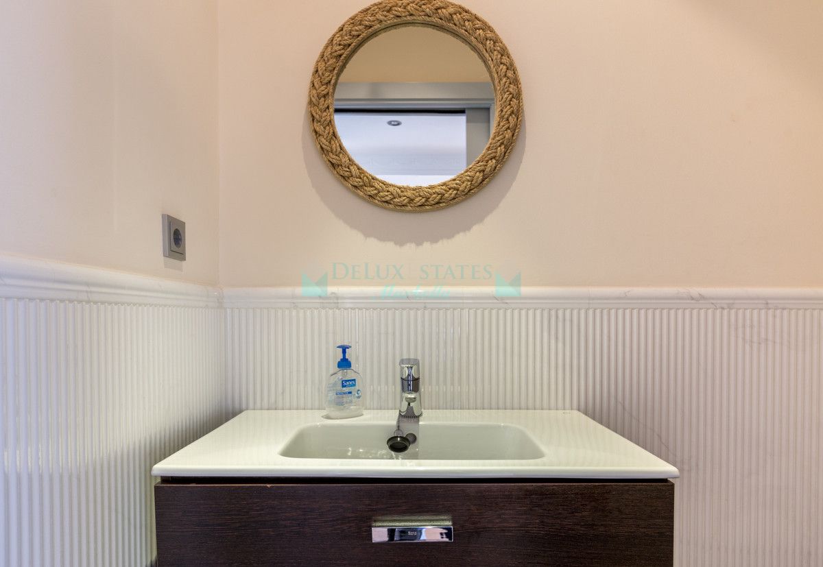 Penthouse for rent in Marbella - Puerto Banus