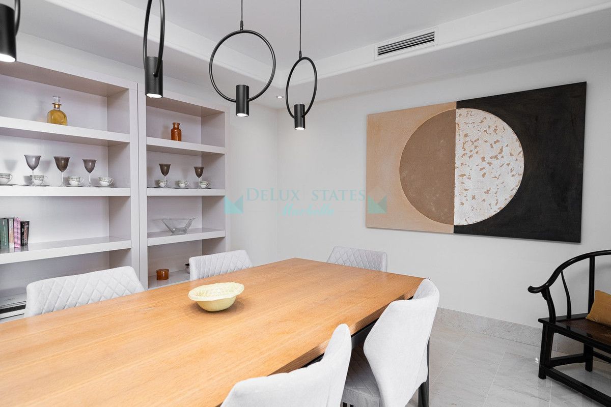 Apartamento en alquiler en New Golden Mile, Estepona