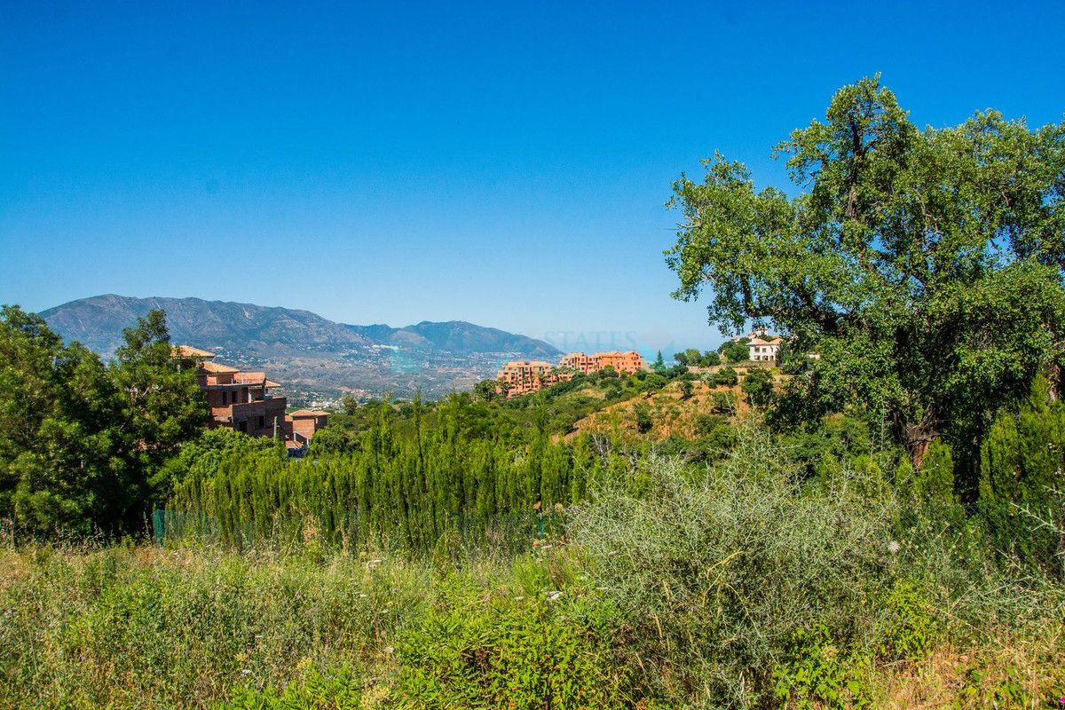 Residential Plot for sale in La Mairena, Marbella East
