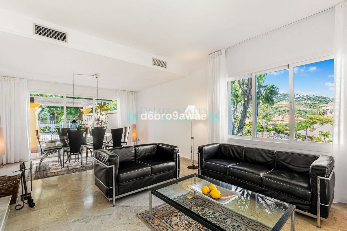 Town House for sale in Rio Real, Marbella East
