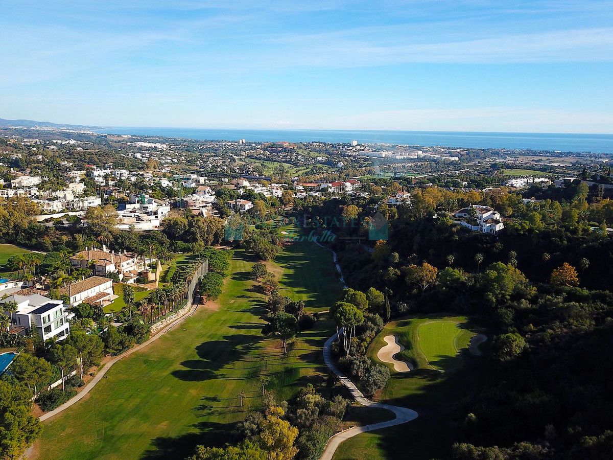 Apartment for sale in Benahavis