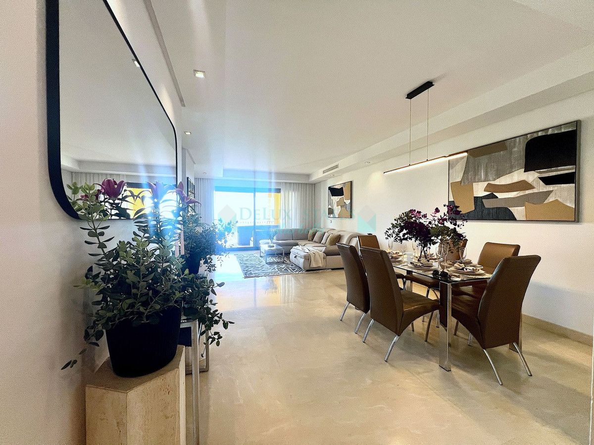 Apartment for sale in Benahavis