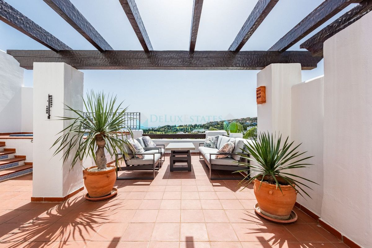 Penthouse for sale in Atalaya, Estepona