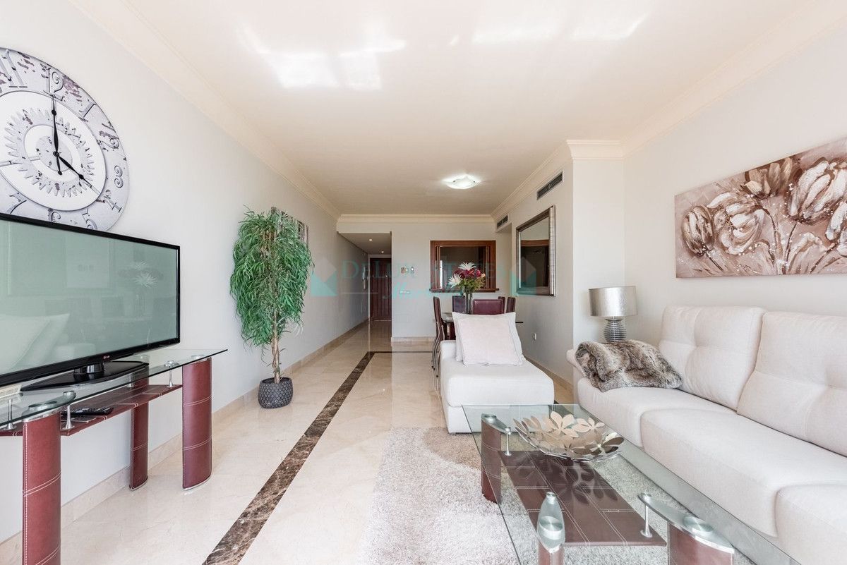Penthouse for sale in Atalaya, Estepona