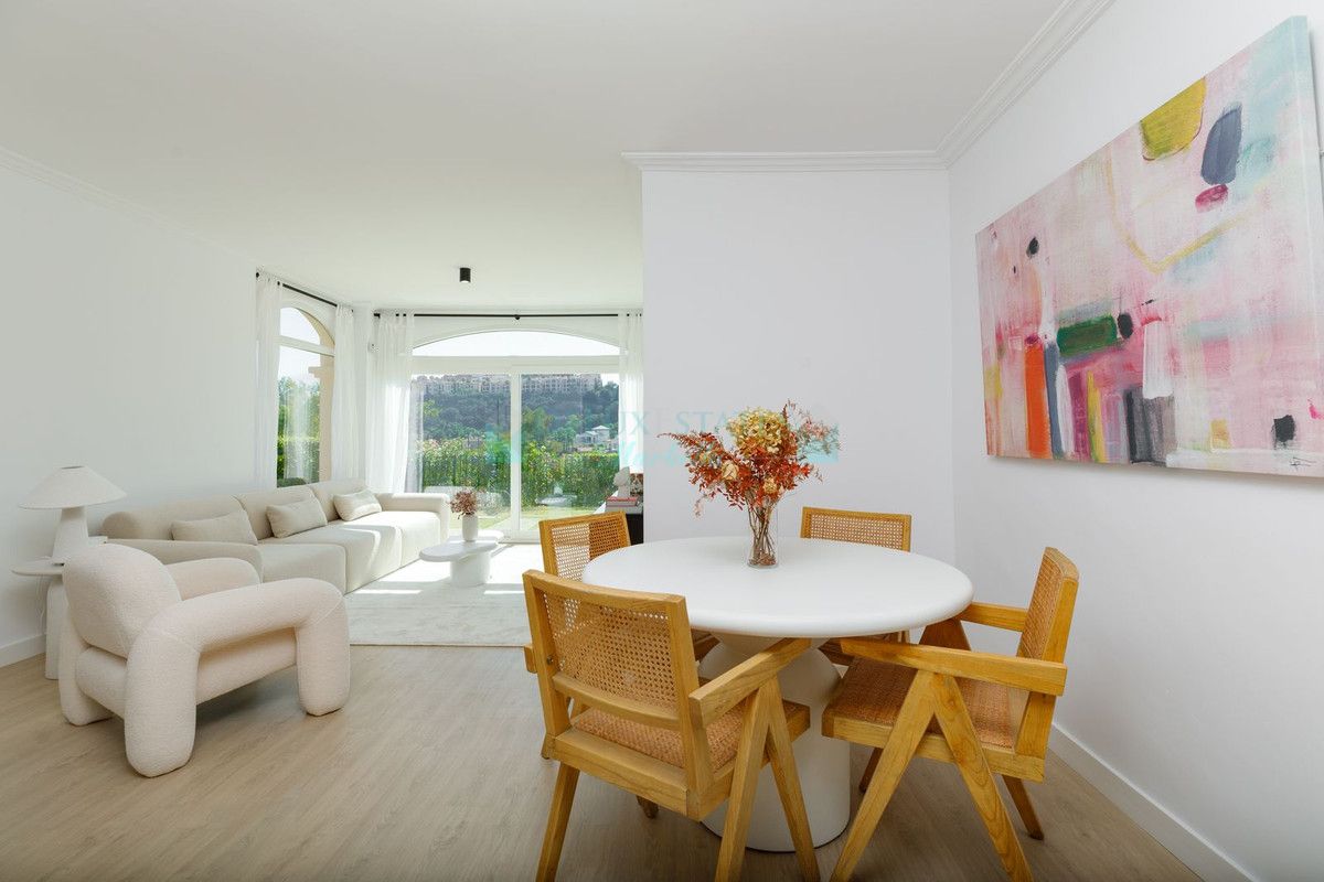 Ground Floor Apartment for sale in La Quinta, Benahavis