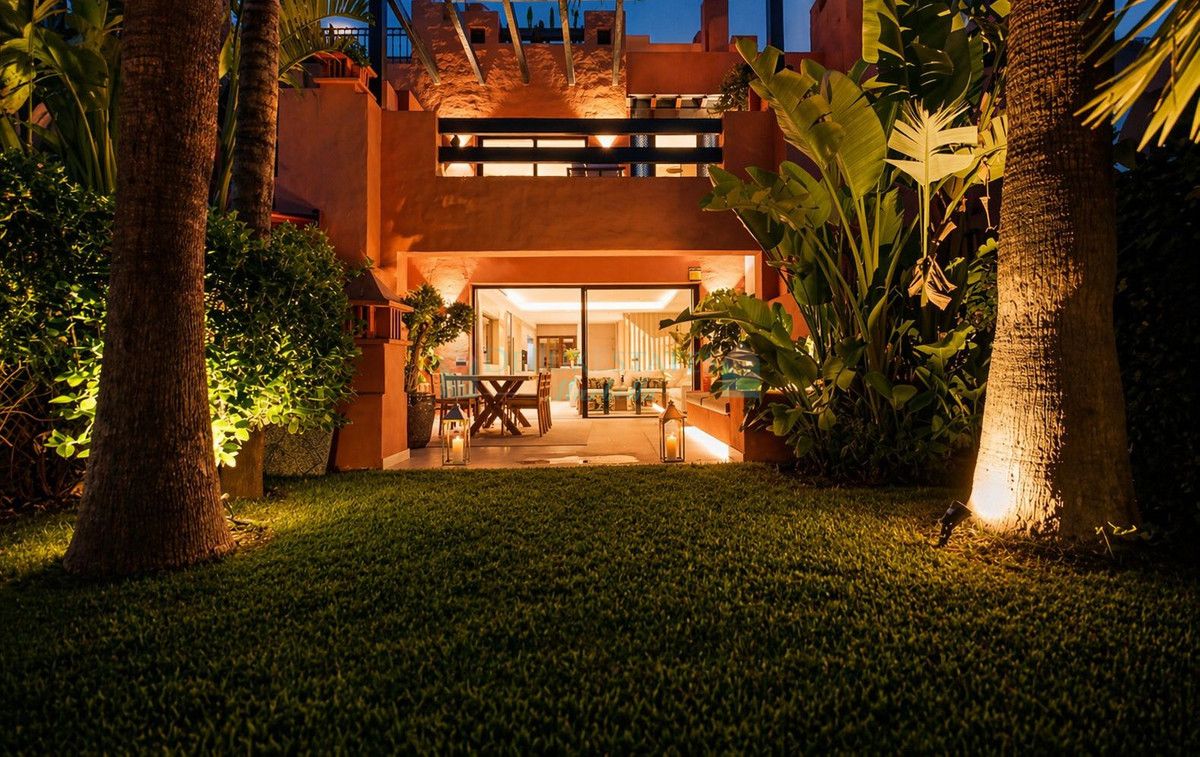 Town House for rent in Marbella Golden Mile