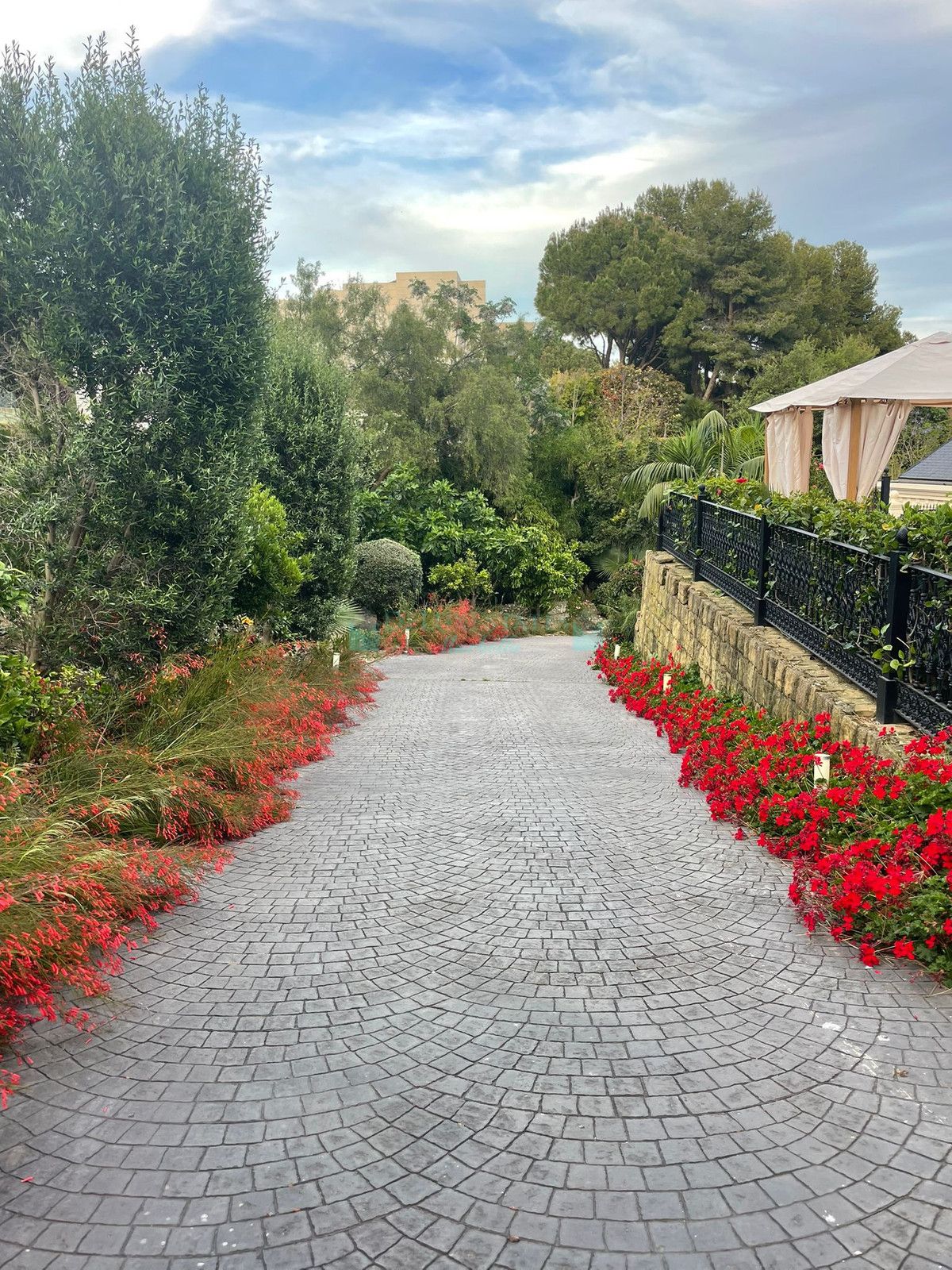 Villa for sale in Marbella Golden Mile