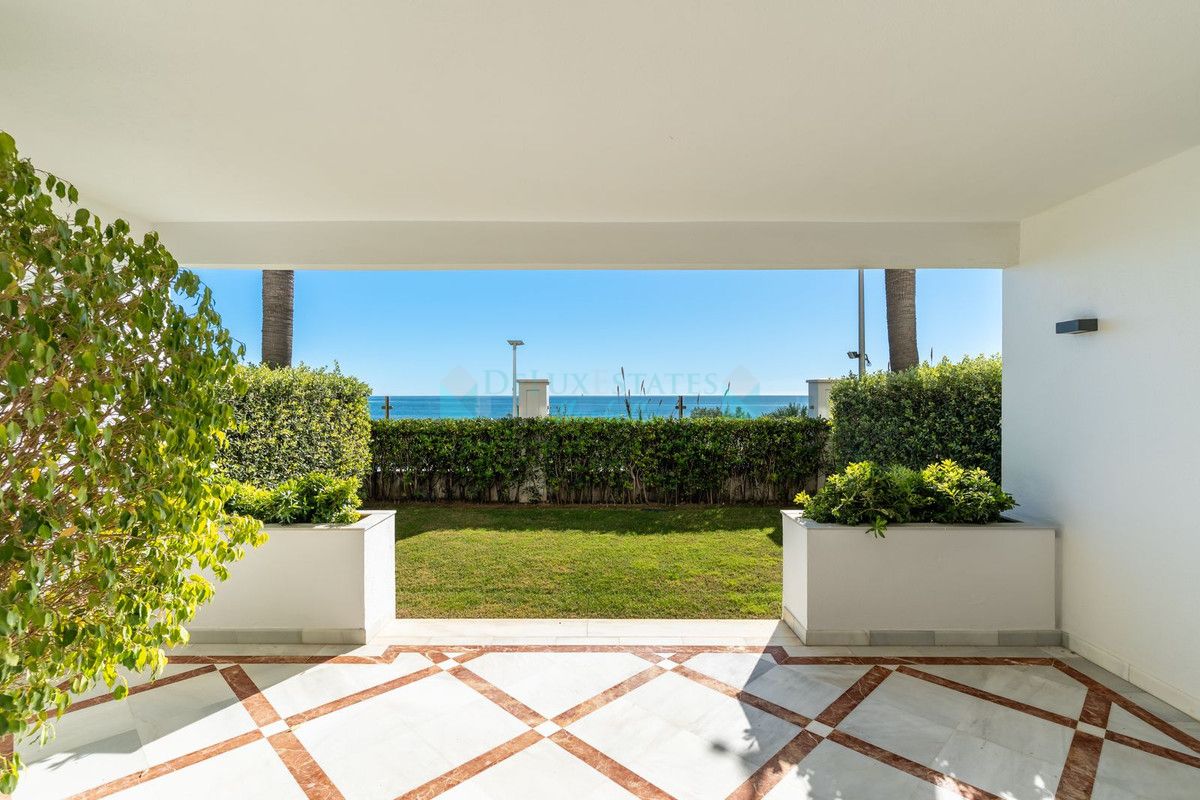 Ground Floor Apartment for sale in Estepona