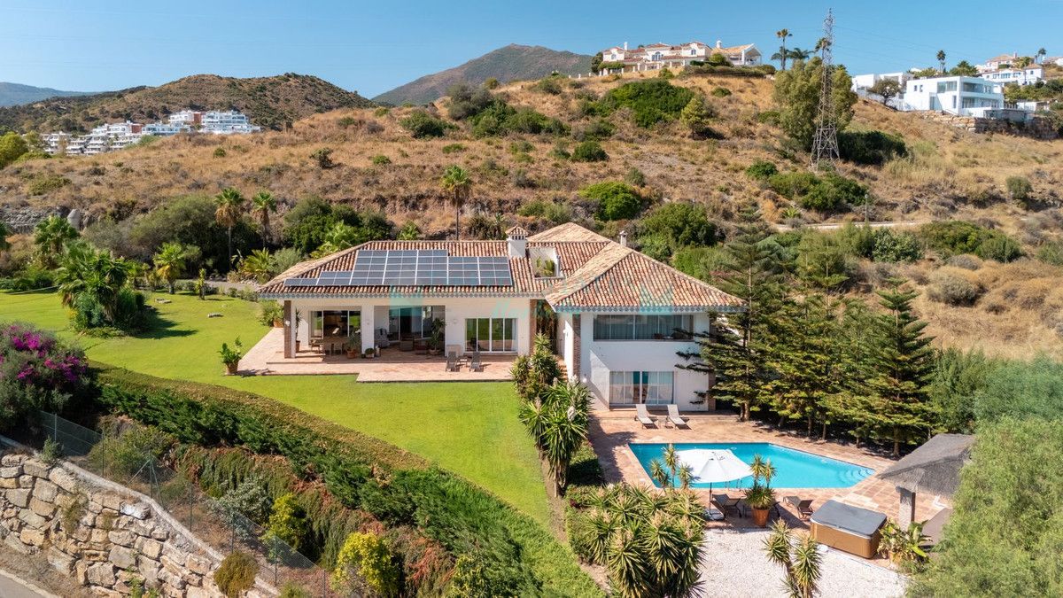 Villa en venta en Benahavis