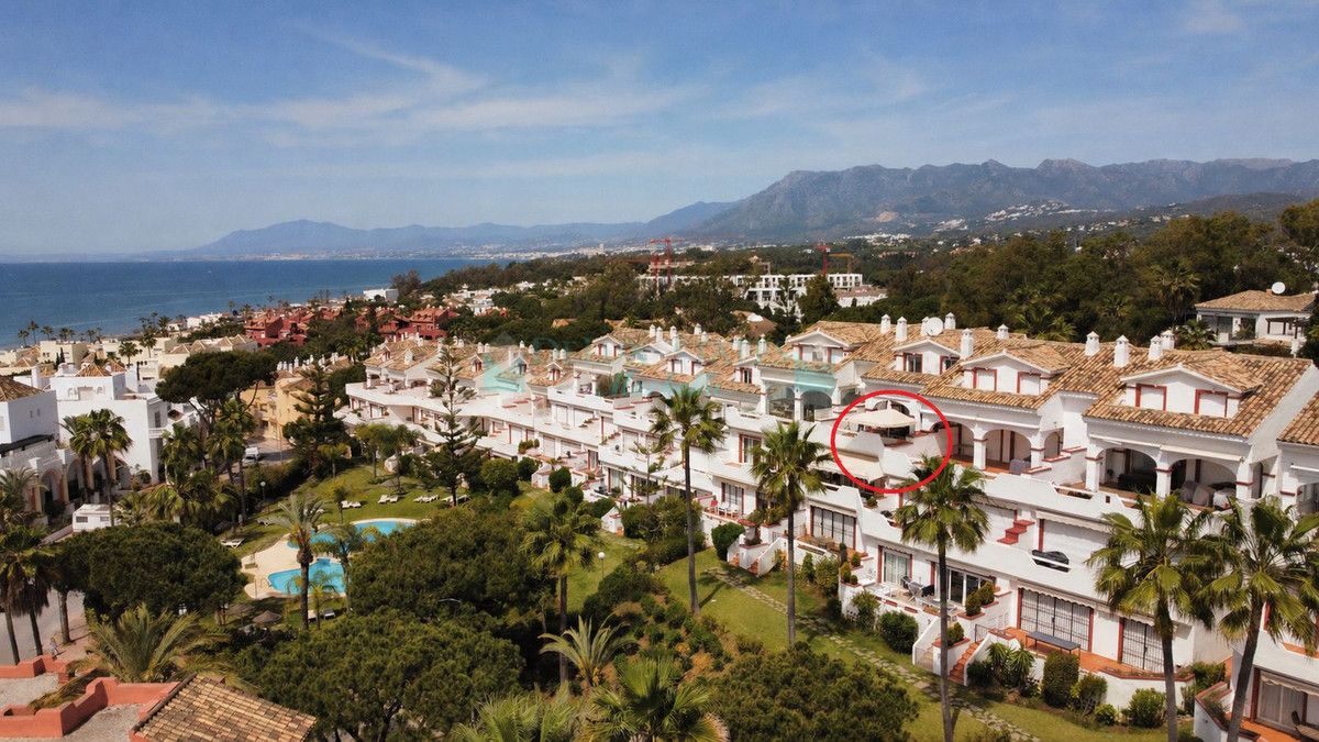 Ático en venta en Elviria, Marbella Este