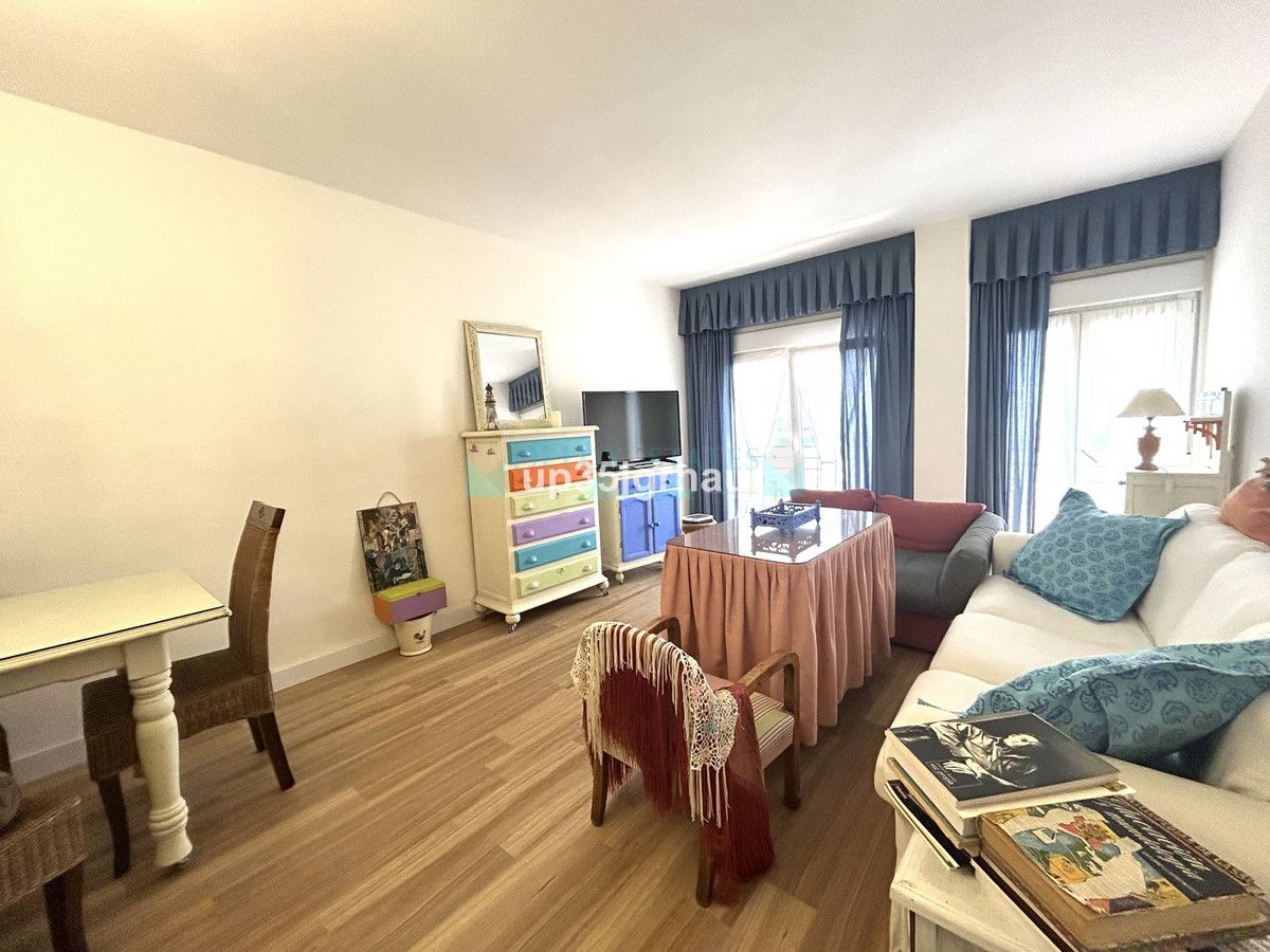 Apartment for sale in Estepona
