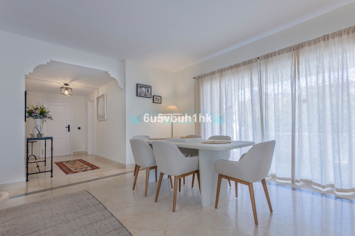 Ground Floor Apartment for sale in Estepona