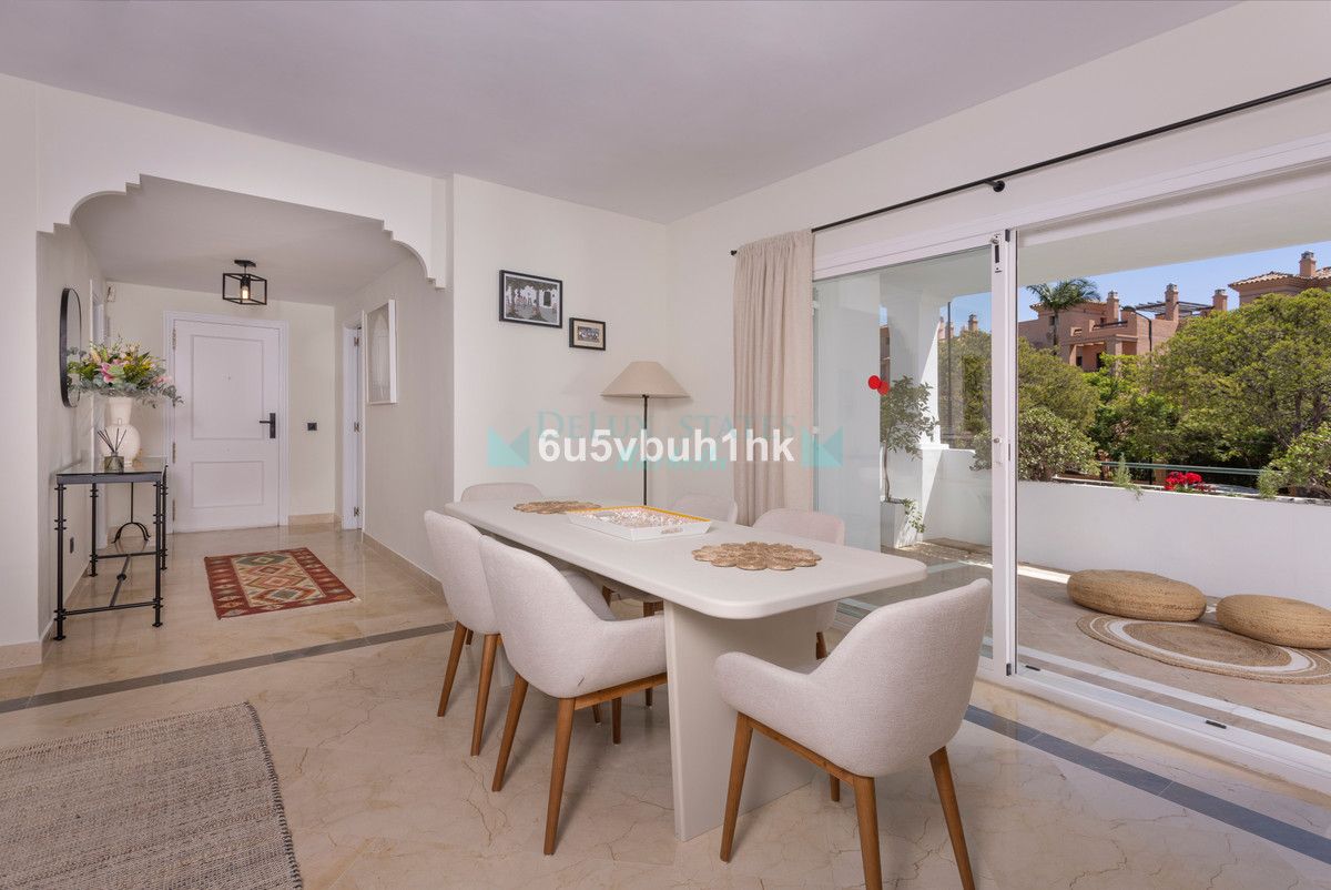 Ground Floor Apartment for sale in Estepona