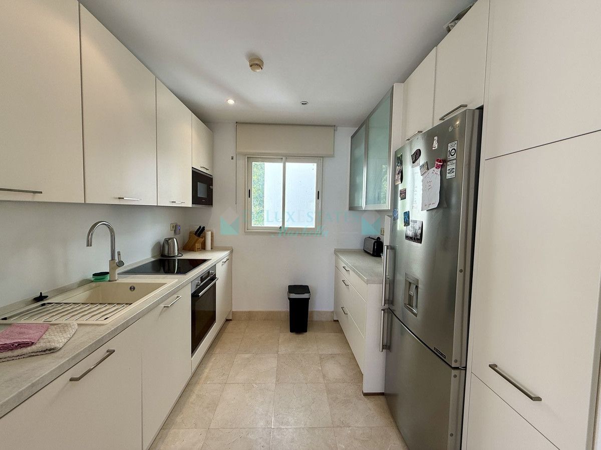 Penthouse for rent in Estepona