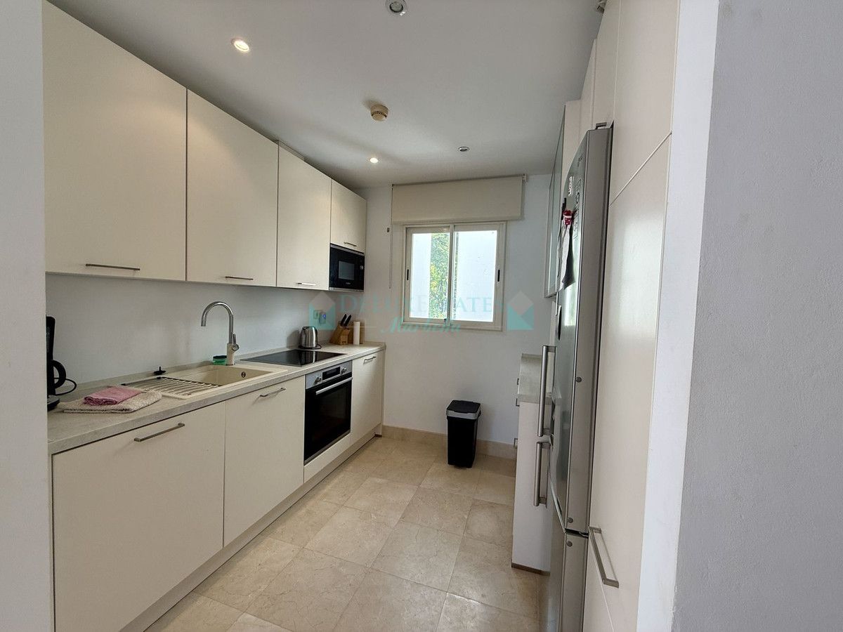 Penthouse for rent in Estepona