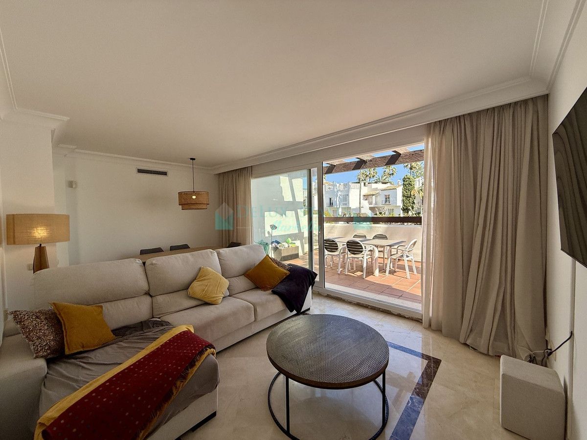 Penthouse for rent in Estepona