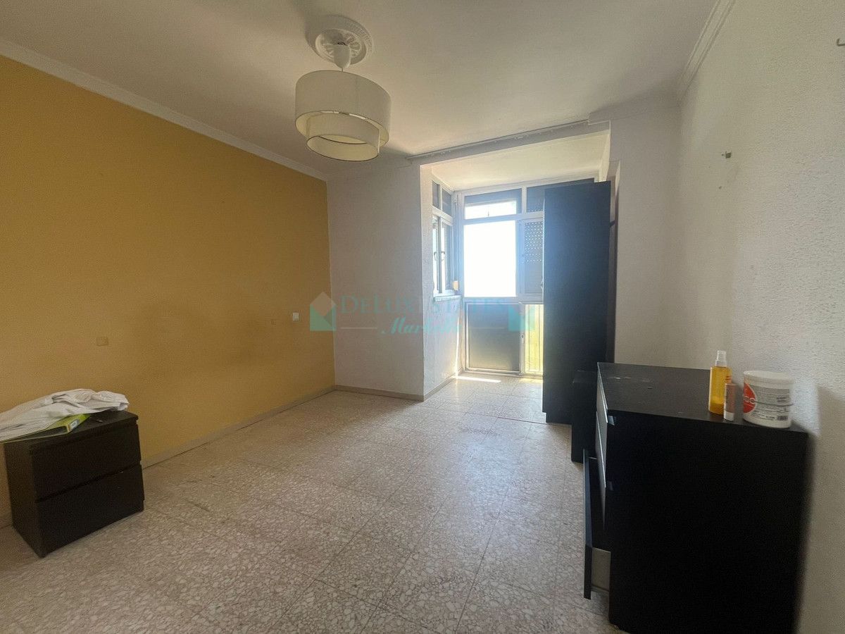 Apartment for sale in Estepona