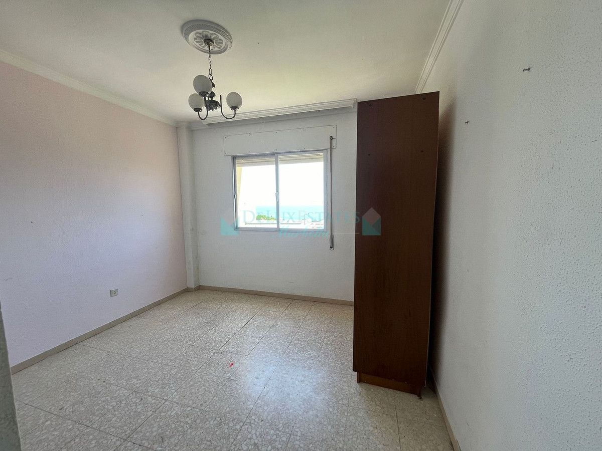 Apartment for sale in Estepona