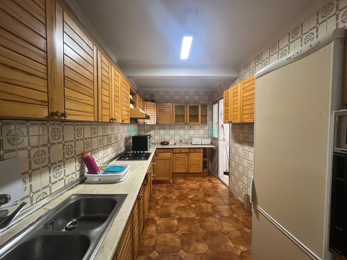 Apartment for sale in Estepona