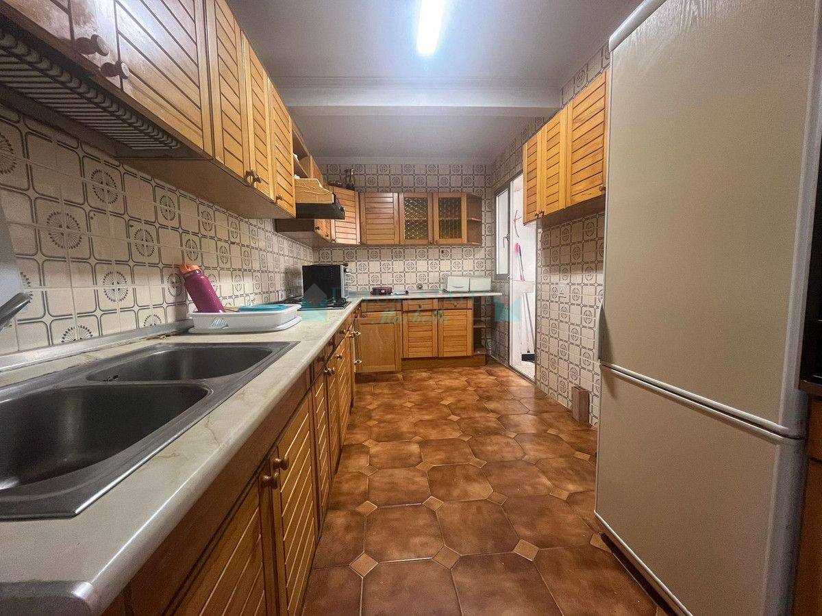 Apartment for sale in Estepona