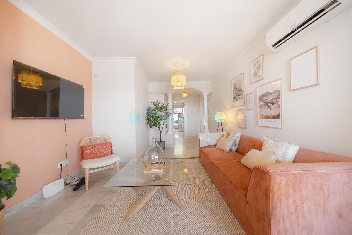 Apartment for rent in Nueva Andalucia