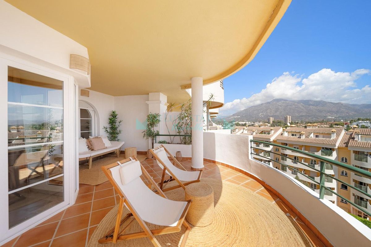 Apartment for rent in Nueva Andalucia