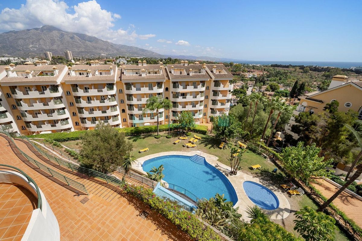 Apartment for rent in Nueva Andalucia
