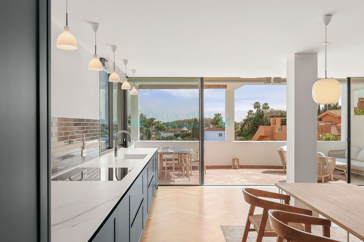 Apartment for sale in Nueva Andalucia