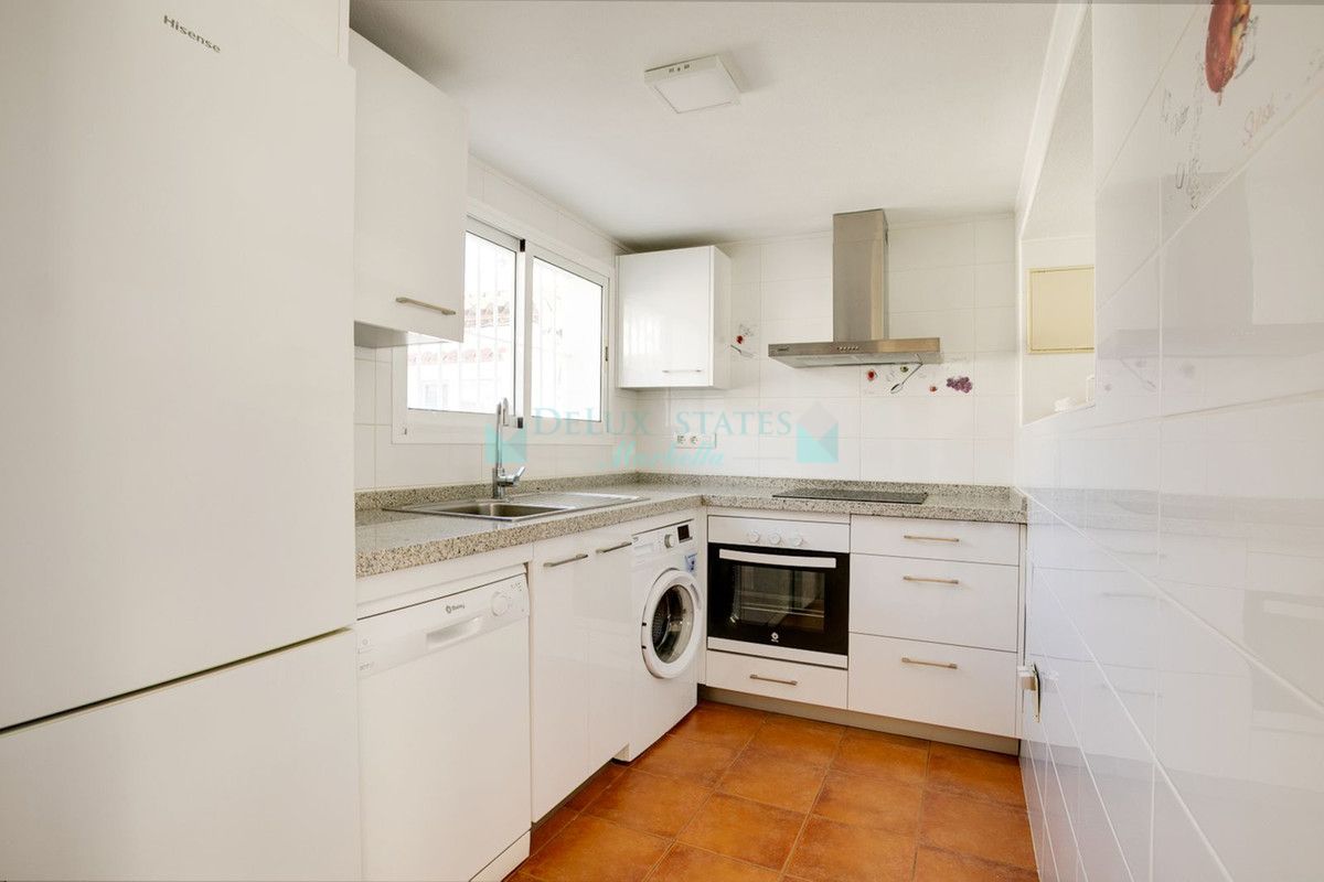 Villa Pareada en venta en Estepona