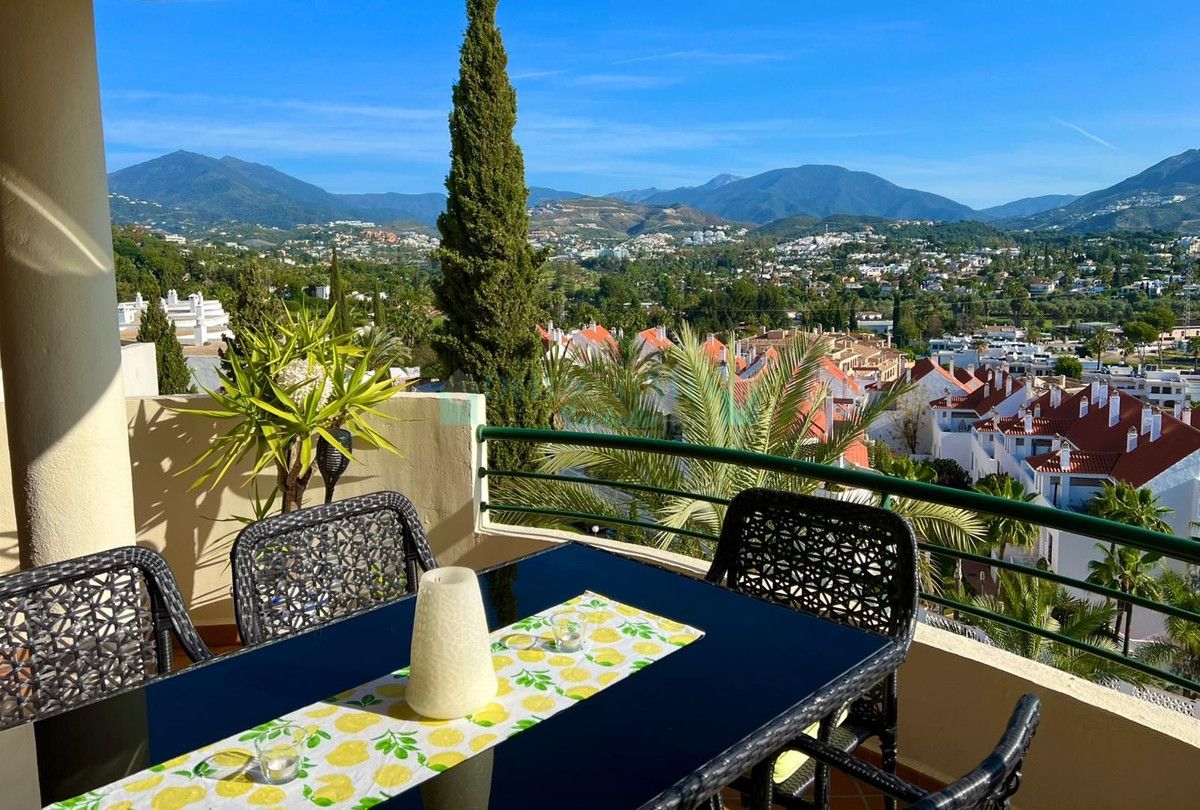 Apartment for sale in Nueva Andalucia