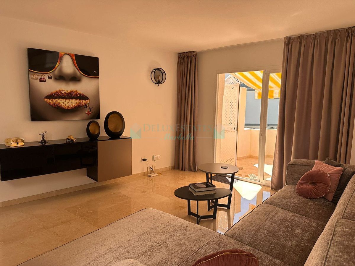 Penthouse for sale in New Golden Mile, Estepona